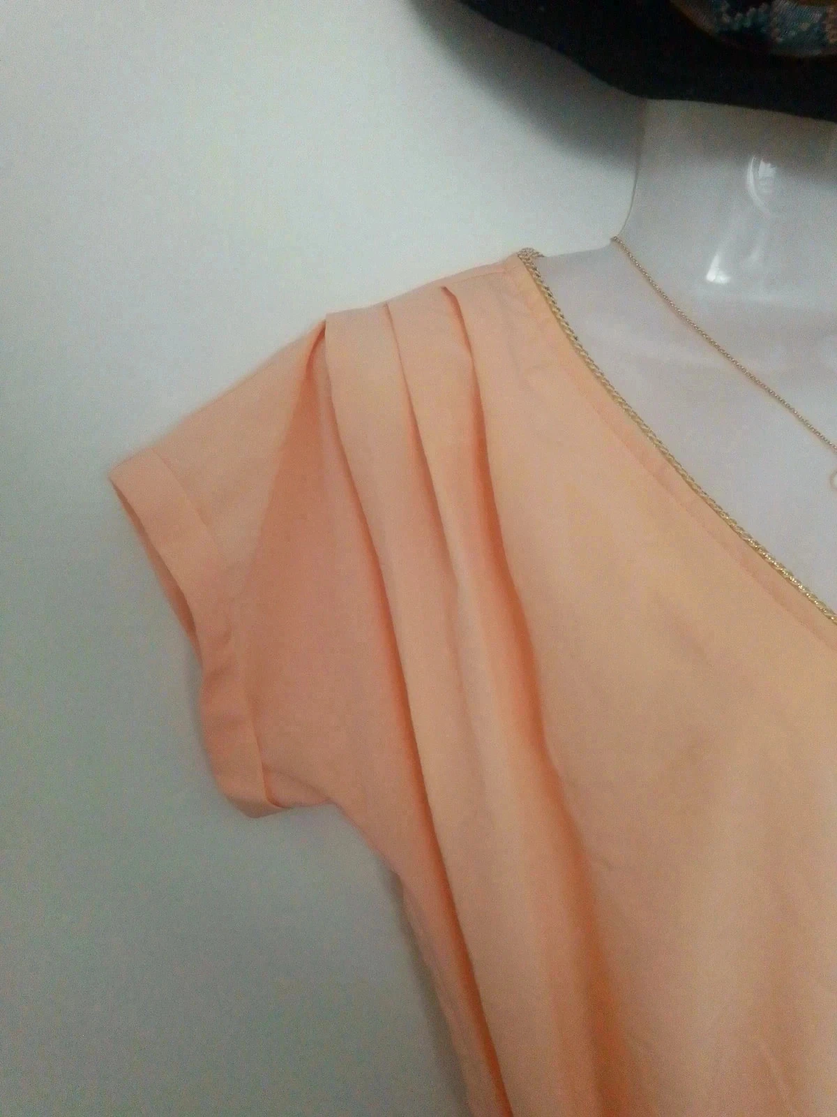 Lindo vestido dourado e pêssego 36/38 – photo 2
